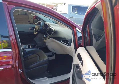 2018 Chrysler Pacifica Limited from USA, damaged, VIN 2C4RC1GG3JR170903